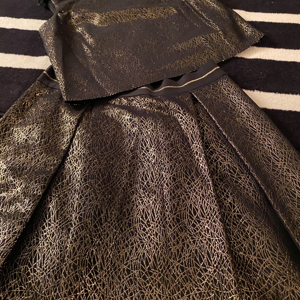 BEAUTIFUL 😍 SKIRT SET